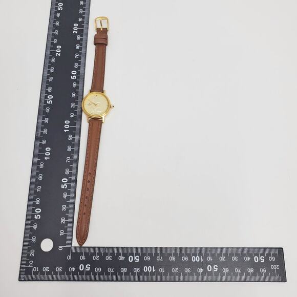 Disney X Lorus Mickey Mouse Gold Vintage 1990s Watch - Picture 10 of 11